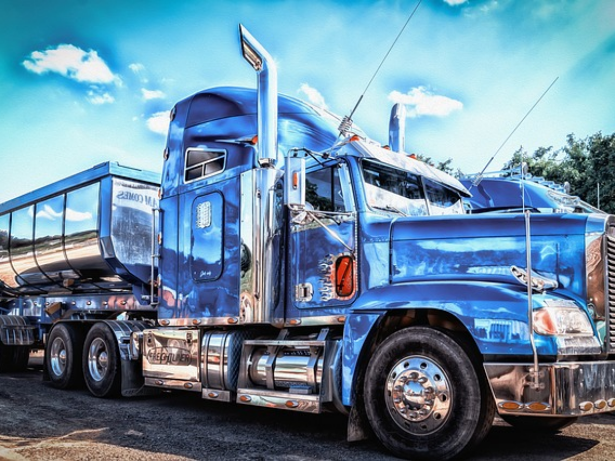 Commercial Trucks & Semi-Trucks Parts Department